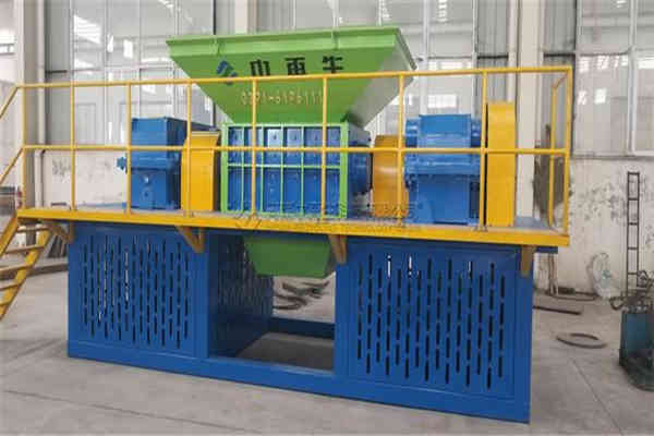 在治理環(huán)境污染中,輪胎撕碎機(jī)起到重要的作用